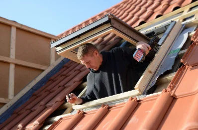 Pose de fenêtres de toit Velux à Uhrwiller